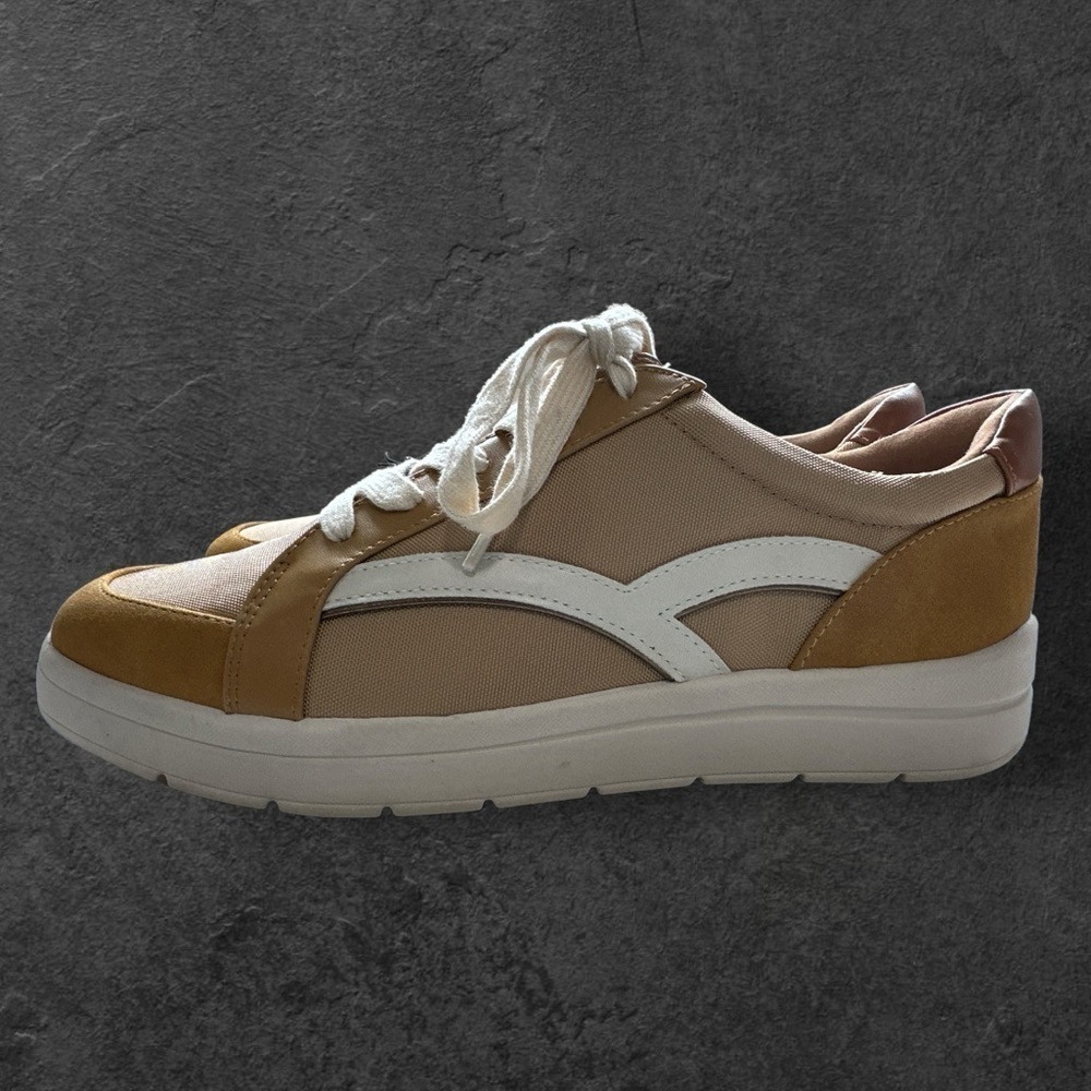 NWT Rockport WOMEN'S TRUFLEX NAVYA RETRO SNEAKER 9.5